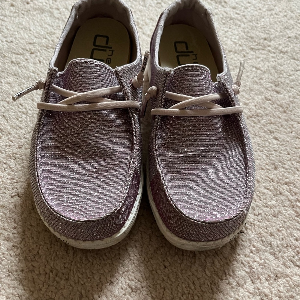 Kids Wendy youth Hey Dude shoes in great condition.